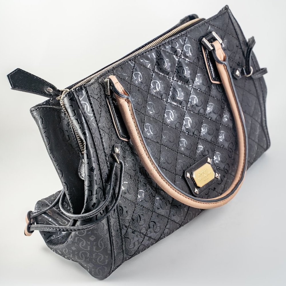 GUESS Purse - Los Angeles - 1981 - shoulder bag - black and pink
